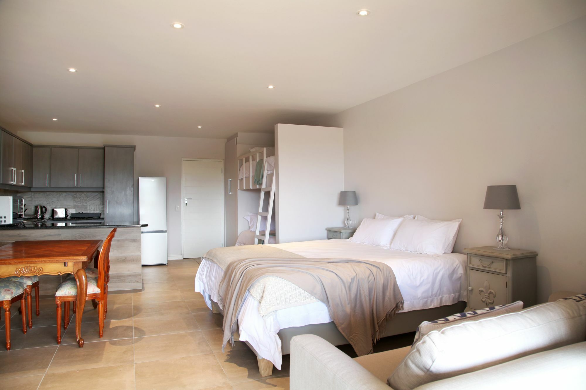 Sunrise Bay Self Catering Apartment Plettenberg Bay Exterior photo